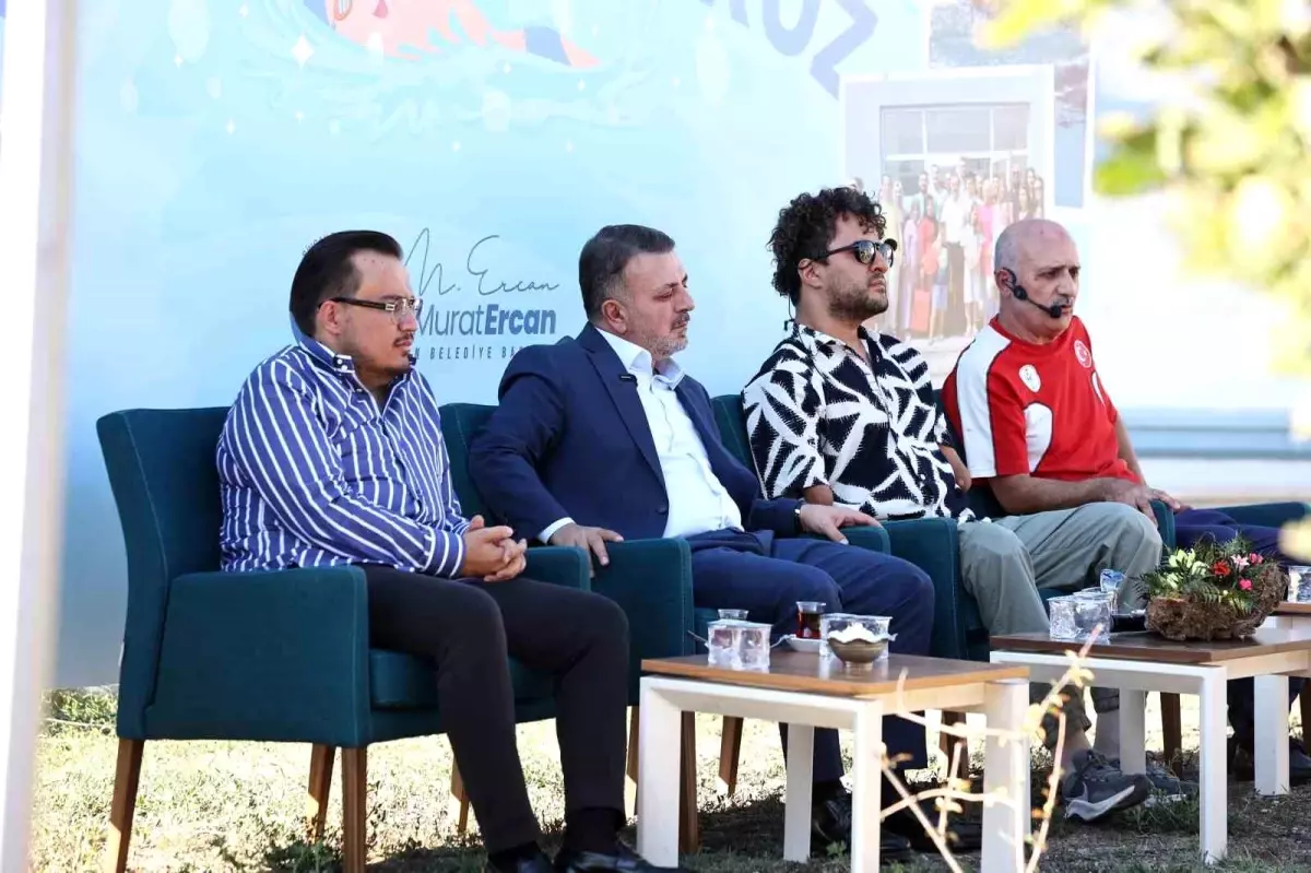 Paralimpik Yüzücü Hamit Demir, Sincan\'da Engelli Bireylerle Buluştu
