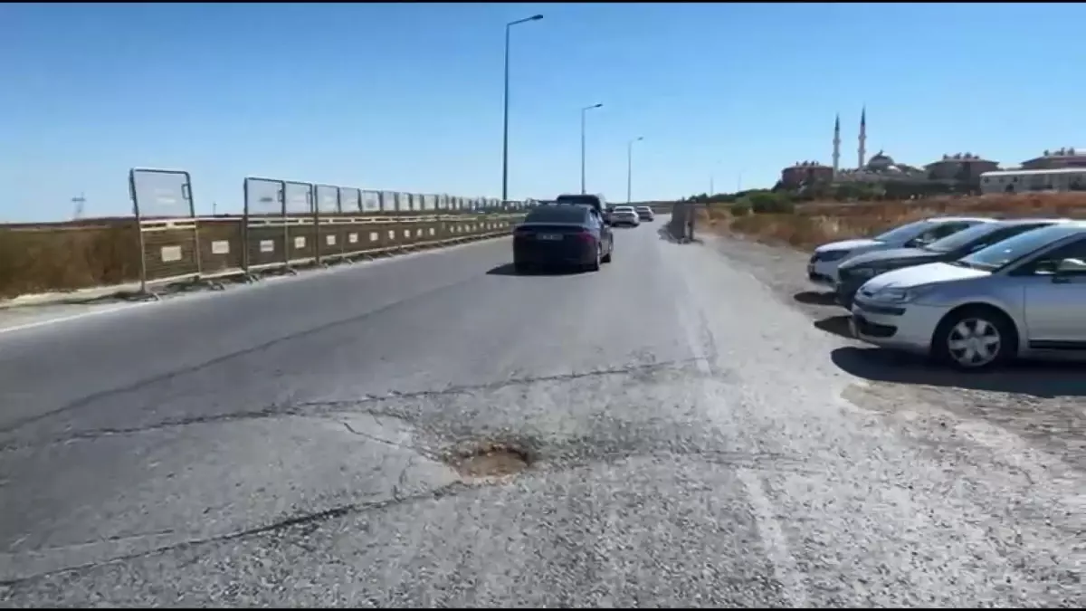 Özgür Özel, Ekrem İmamoğlu\'nu Ziyaret Etti
