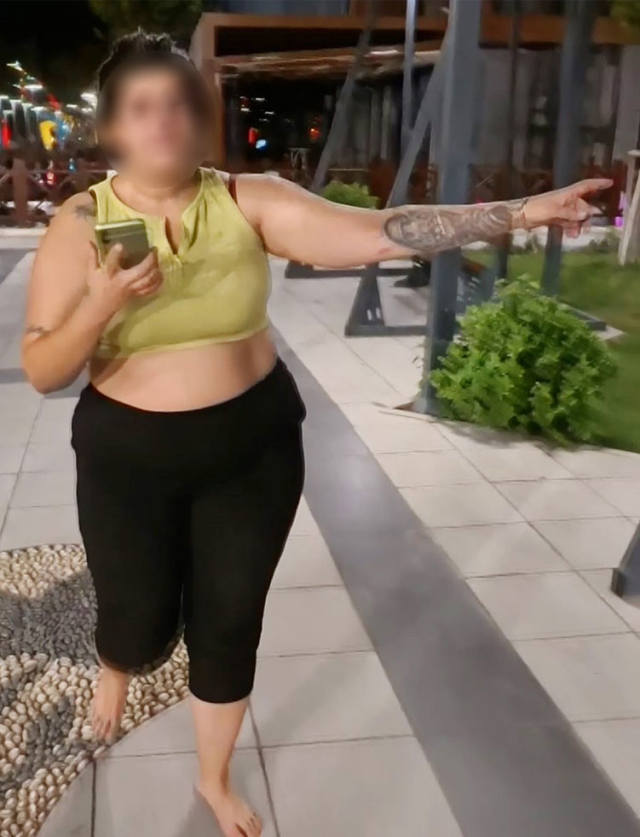 'Tecavüz ediyorlar' diye çığlık attı, yardıma gelenleri darbetti