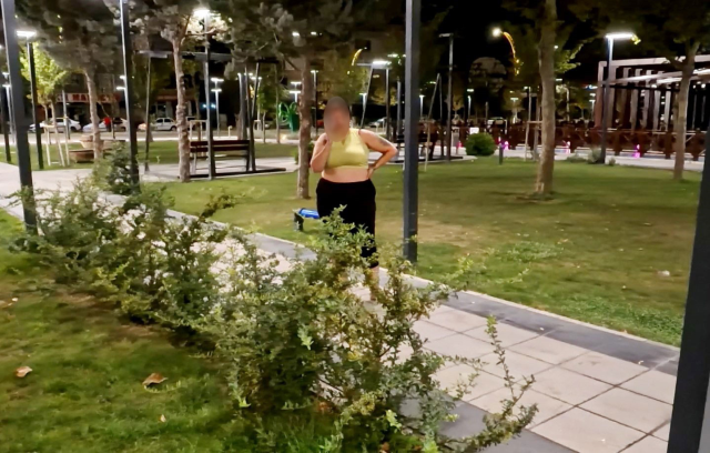 'Tecavüz ediyorlar' diye çığlık attı, yardıma gelenleri darbetti