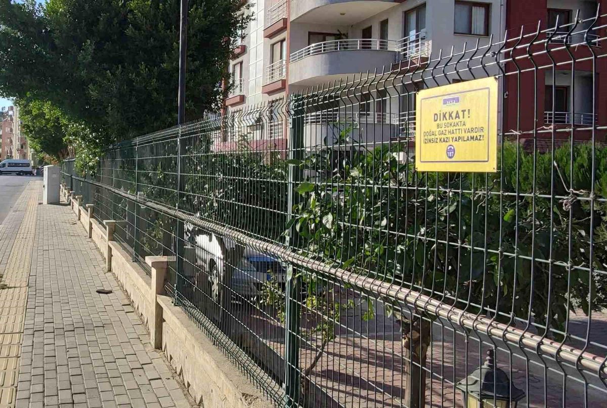 Aksa Doğalgaz İzinsiz Kazılara Dikkat Çekti