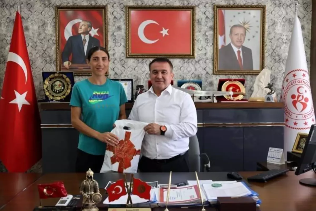 Şampiyon Sebahat Demir\'den Ziyaret