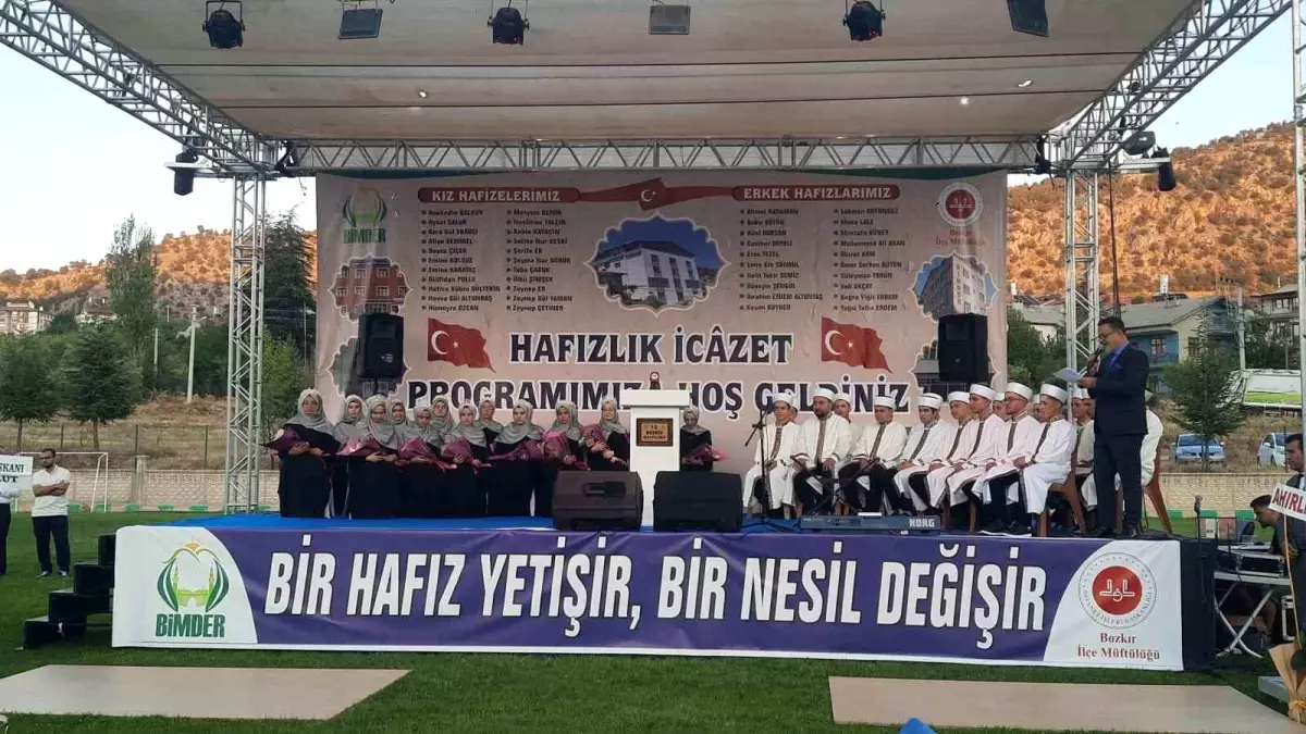 Bozkır\'da 41 Hafız İcazet Töreni Düzenlendi