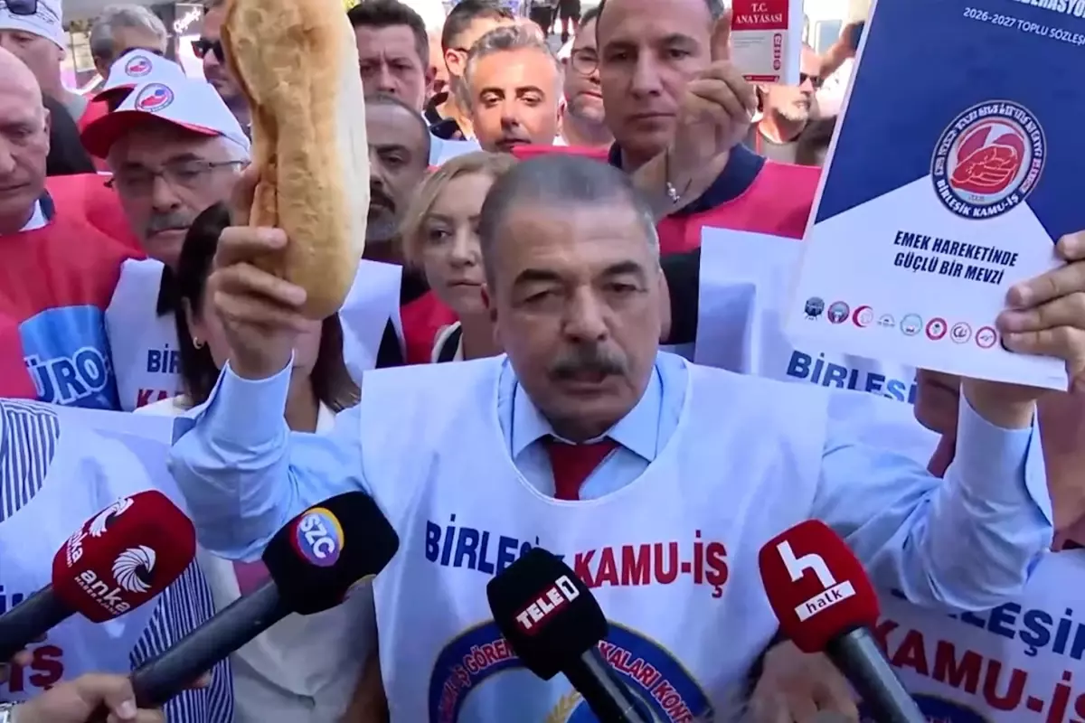 Cumhurbaşkanlığı\'na yürümek isteyen memurlara polis engeli