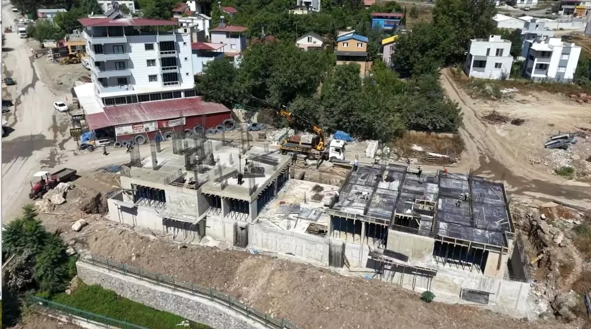 Hasanbeyli\'de Deprem İzi Siliniyor