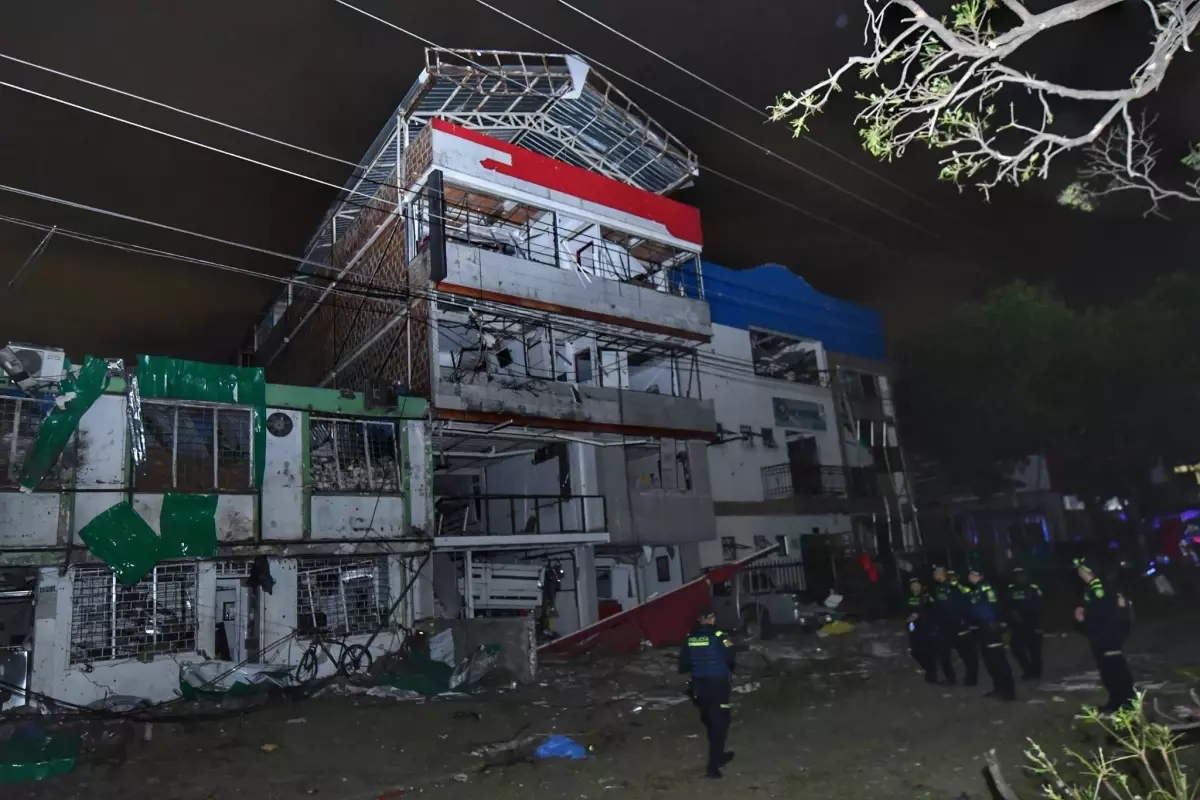 Kolombiya\'da Bombalı Saldırı: 6 Ölü, 60 Yaralı