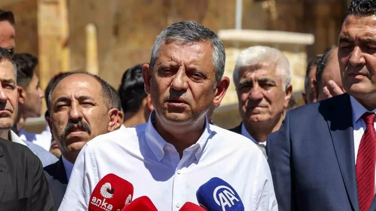 Özgür Özel, Meclis\'i Olağanüstü Toplantıya Çağırdı