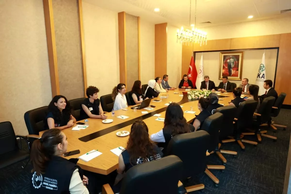 Kadın Mühendis Yetiştirme Okulu Projesi ile İkiz Dönüşümün Öncüleri Yetişiyor