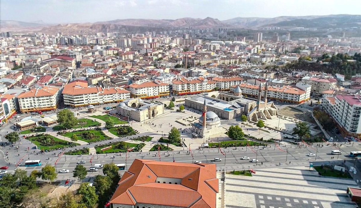 Sivas\'ta Motorlu Araç Sayısı Artış Gösterdi
