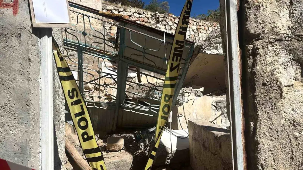 Memleketinde yaşama hayali acı sonla bitti, tadilatını yaptığı evde göçük altında kaldı