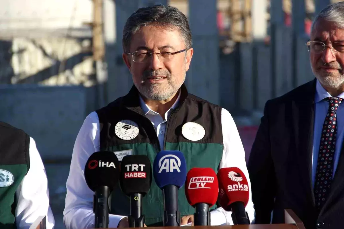 Tarım ve Orman Bakanı Yumaklı: "Türkiye\'nin 2100 yılına kadar su kaynaklarının yüzde 25\'ini kaybedeceği öngörülüyor"