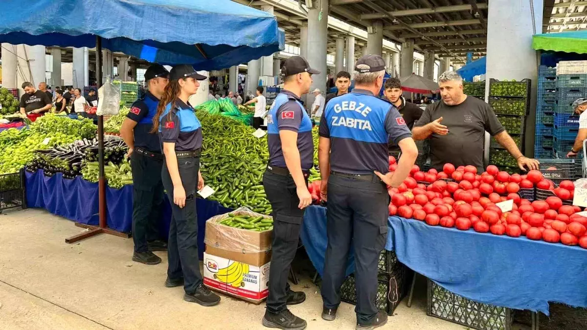 Gebze\'de Zabıta Ekiplerinden Pazar Yerlerine Rutin Denetim