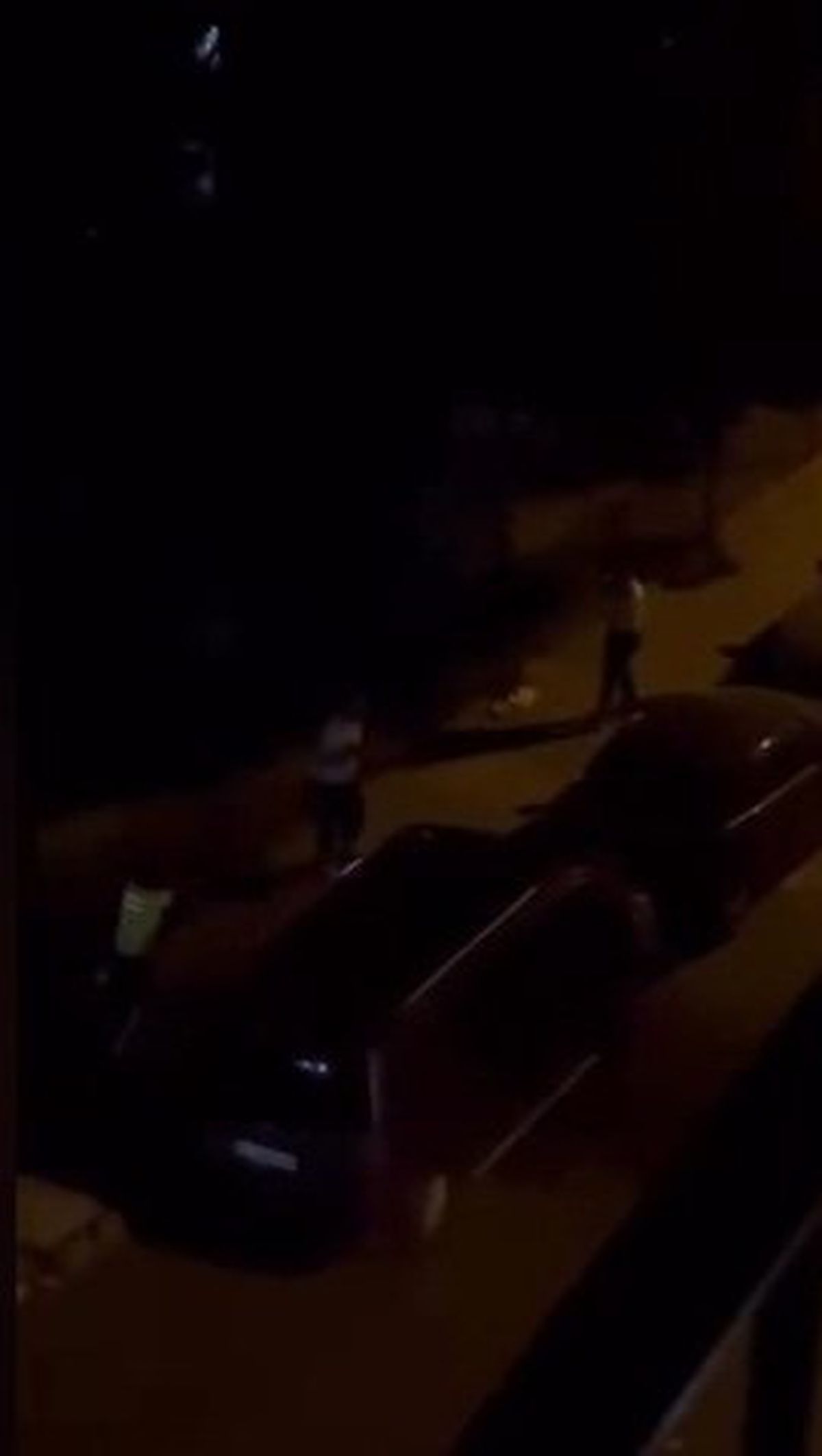 Başakşehir\'de Polise Mukavemet Eden Şüpheliler Kaçtı
