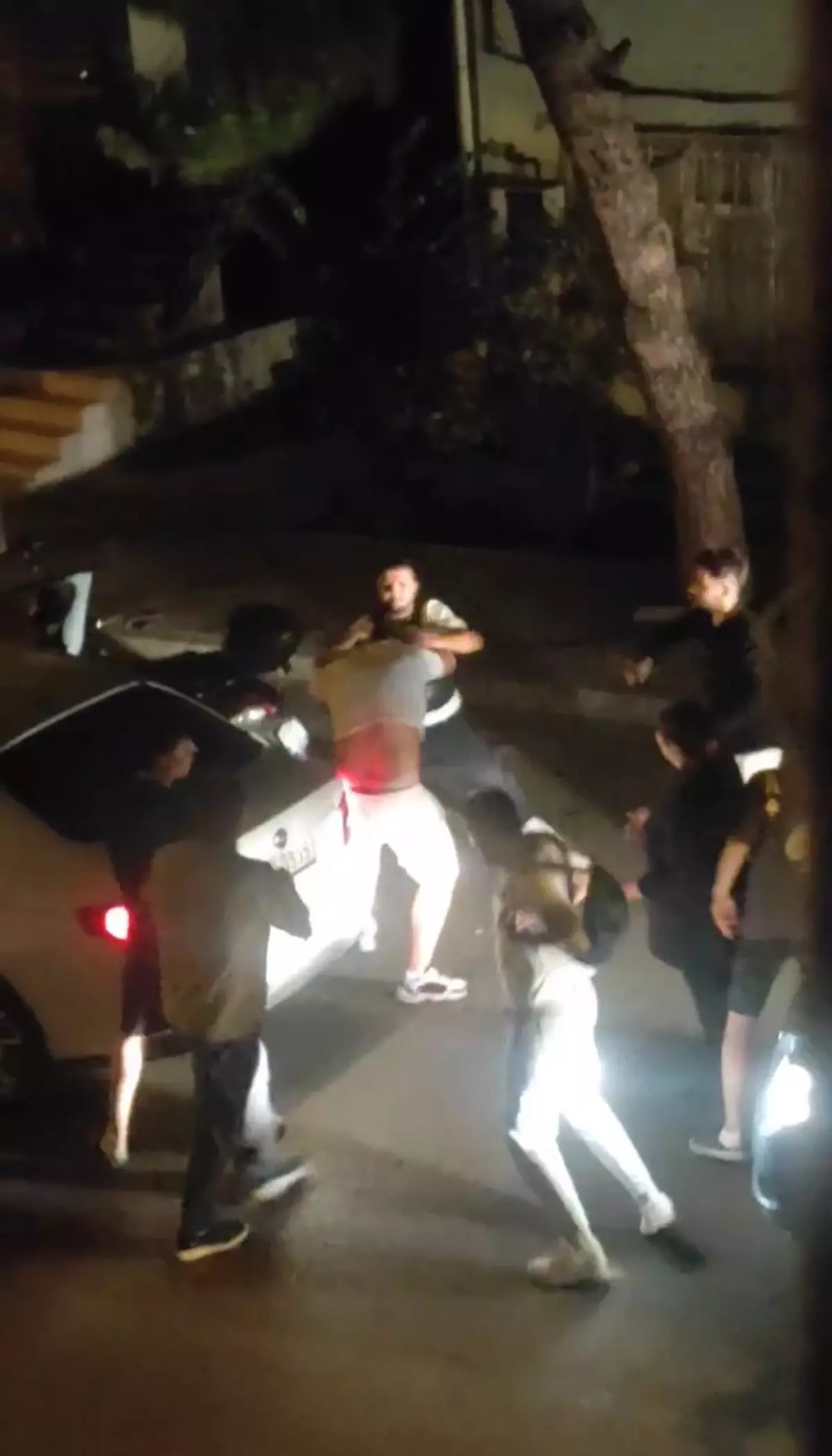 Beykoz\'da Trafik Tartışması Yumruklu Kavga İle Sonlandı