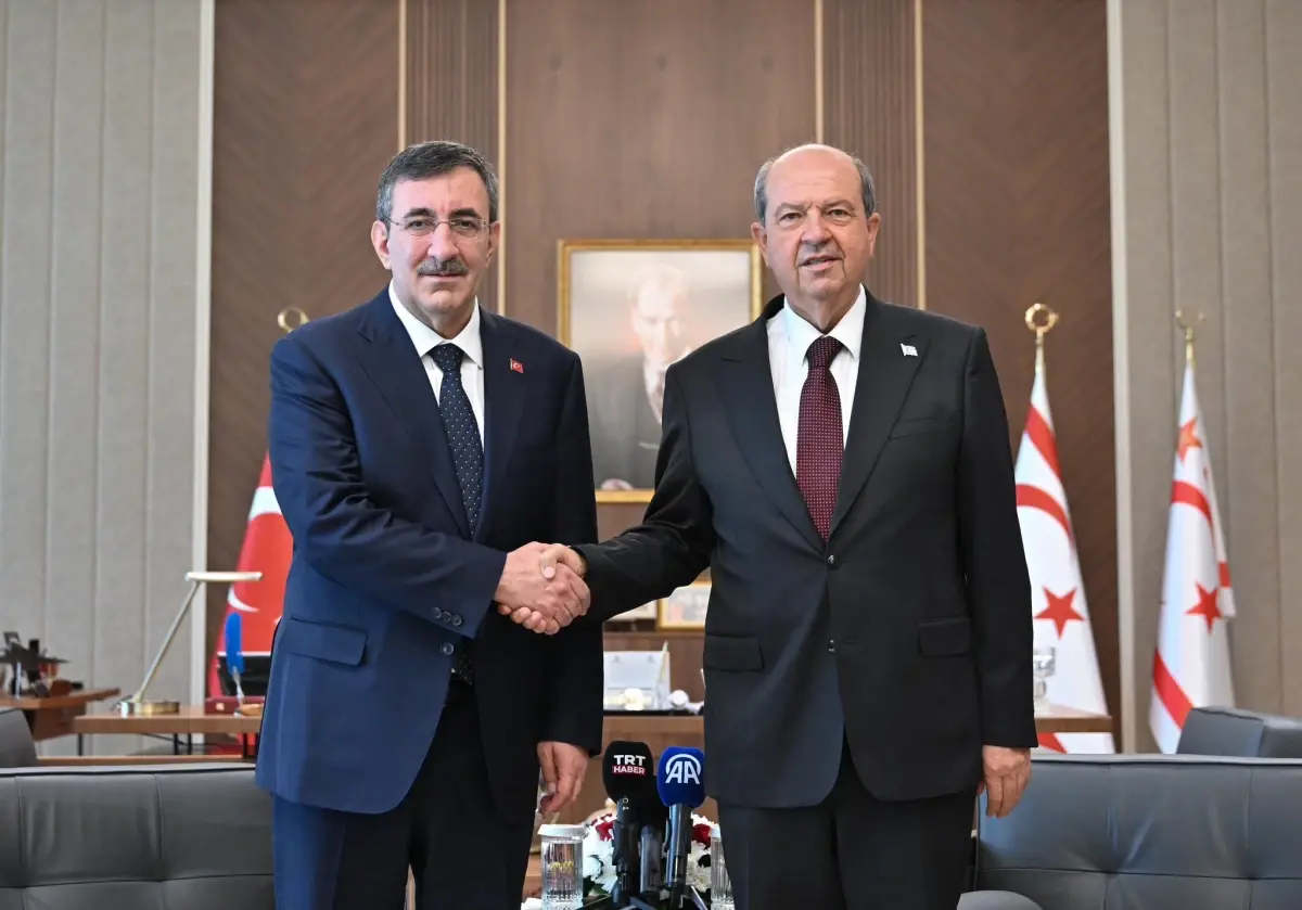 Cevdet Yılmaz, KKTC Liderleriyle Buluştu