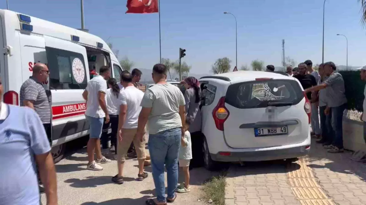 Hassa\'da kaza: 3 ölü, 2 yaralı