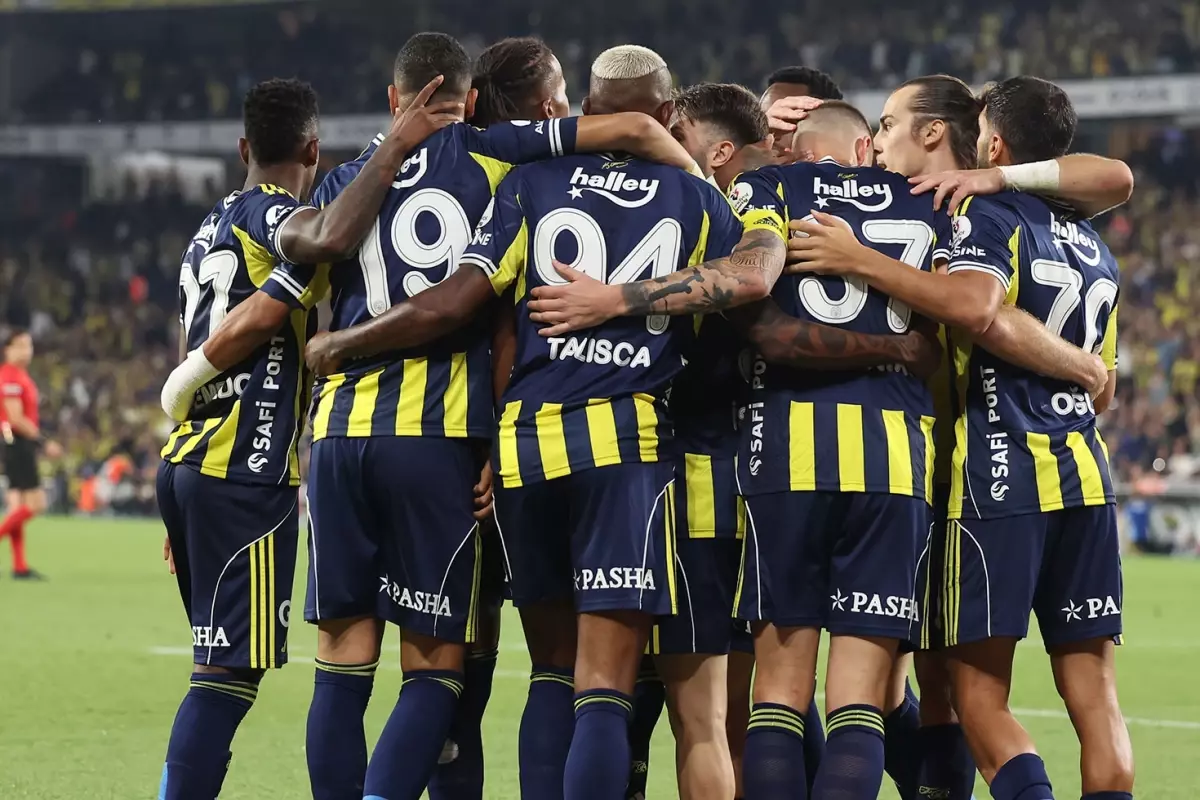 Fenerbahçe\'de İrfan Can Eğribayat dışında herkes şut çekti