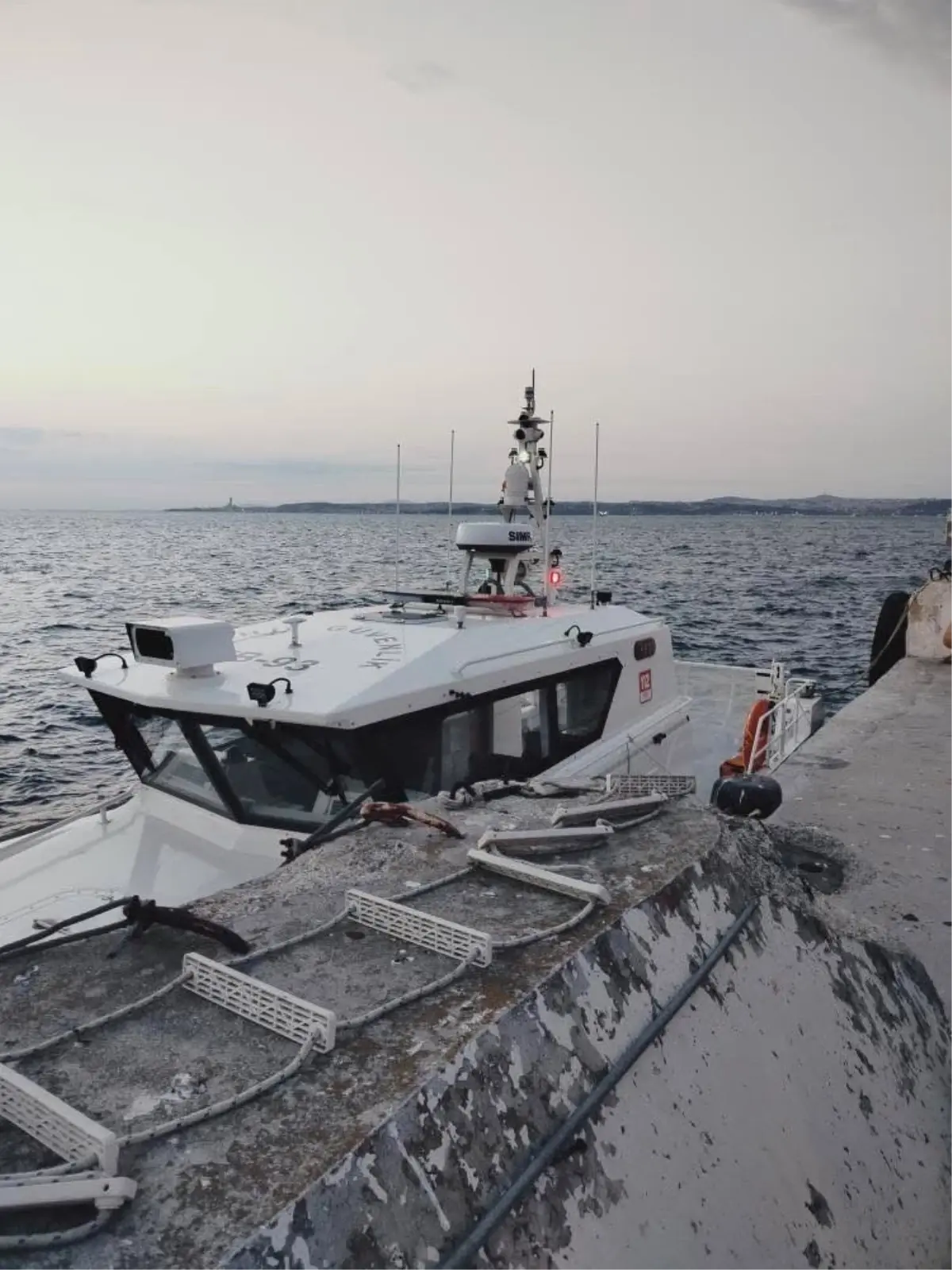 Deniz panik anları! Feribottan atlayarak intihar girişiminde bulundu