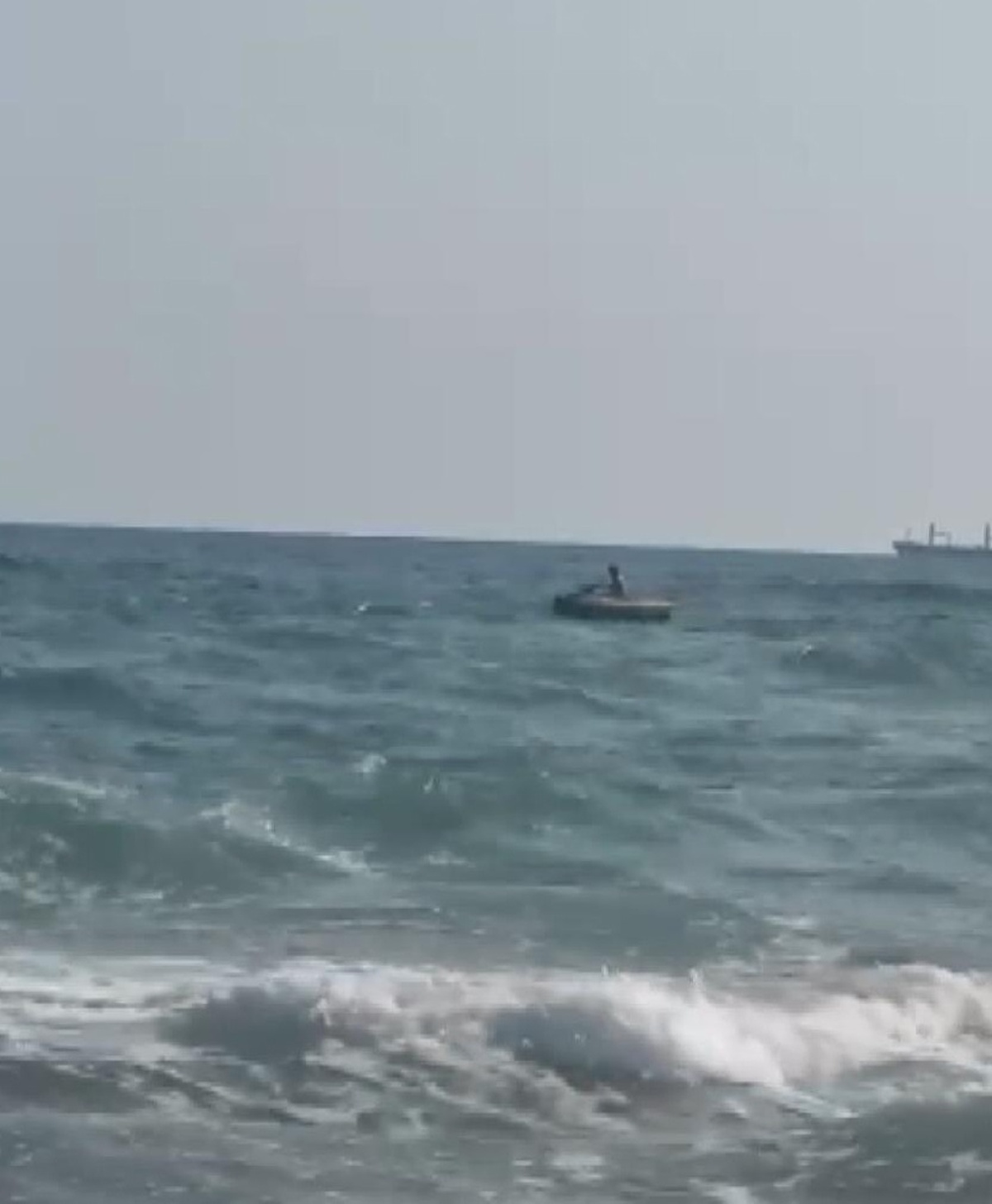 Kısırkaya Plajı\'nda Dalgalar Can Aldı