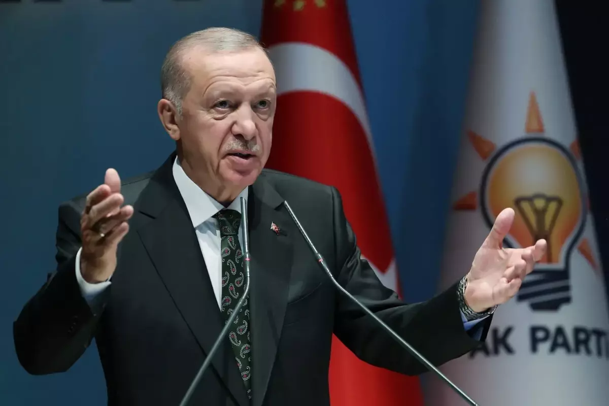 AK Parti\'den fotoğraflı istismara önlem
