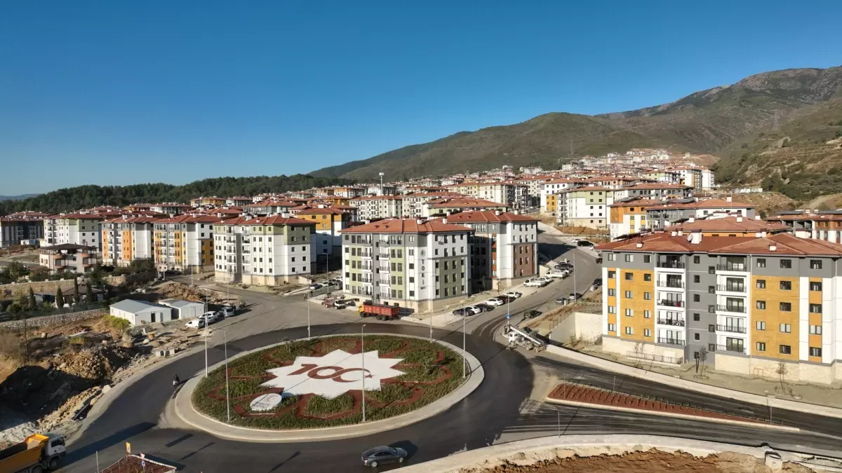 Deprem Konut Yolları İçin 36 Milyar Lira Yatırım