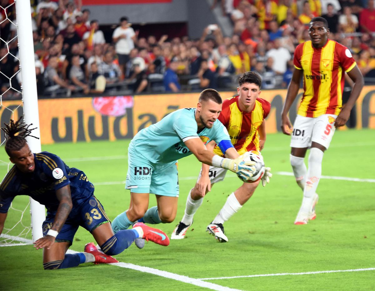 Göztepe\'nin Savunma Performansı Parlıyor