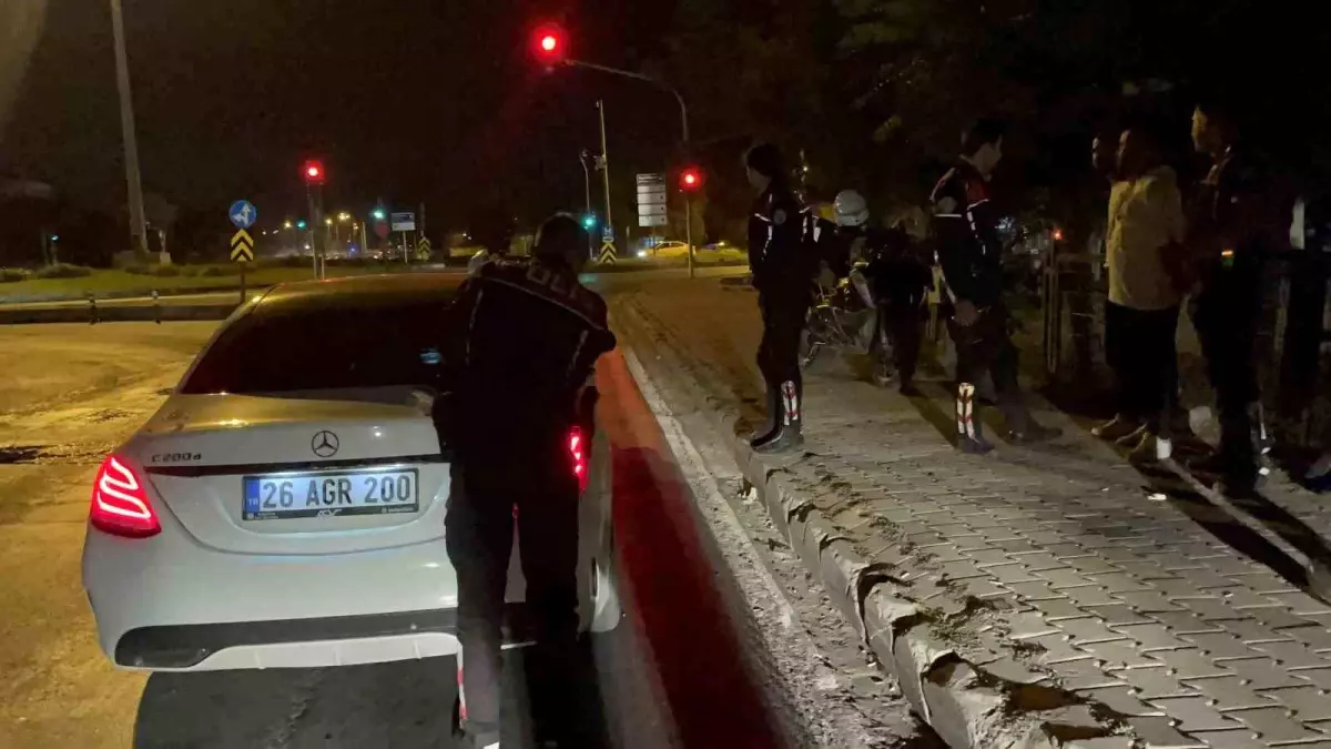 Alkollü Sürücü Polisten Kaçtı