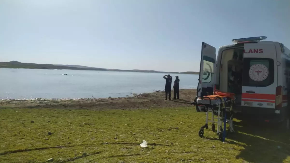 Şanlıurfa\'da baraj gölüne giren 11 yaşındaki çocuk kayboldu