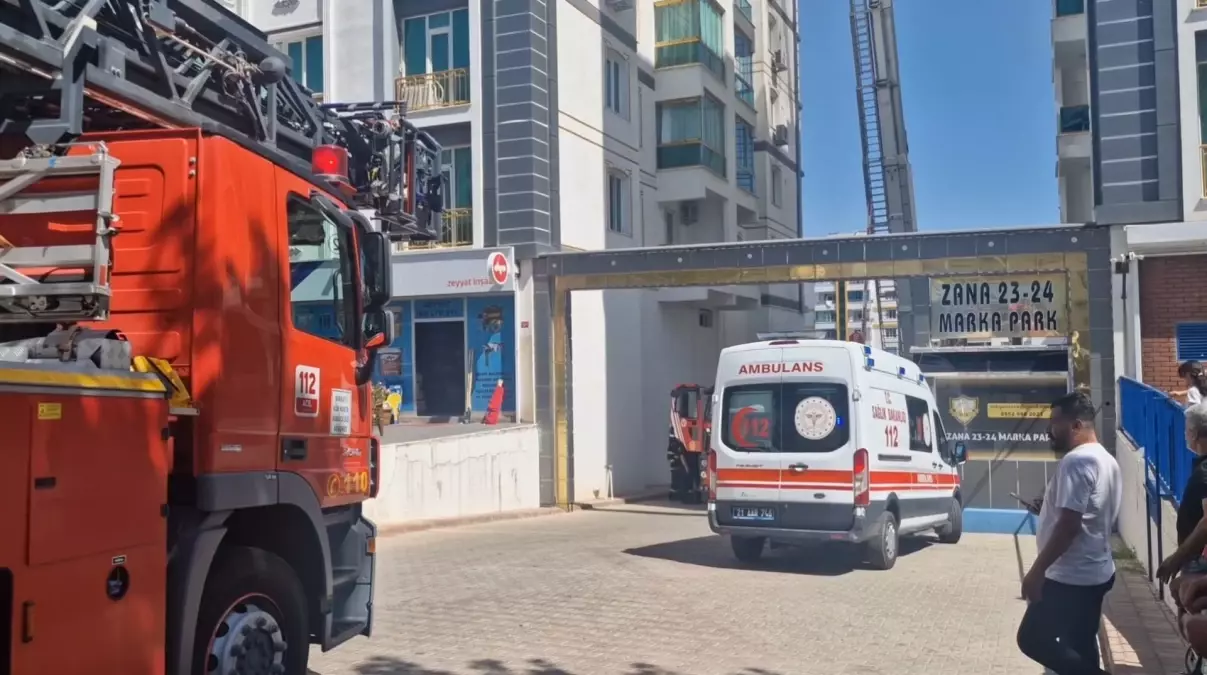 Diyarbakır\'da Yangın: 3 İtfaiye Erine Müdahale