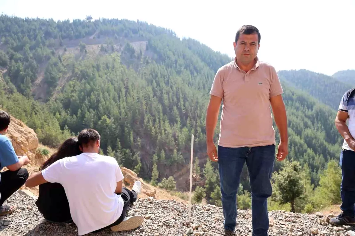 Adana\'da Uçuruma Düşen Araçta 5 Ölüm