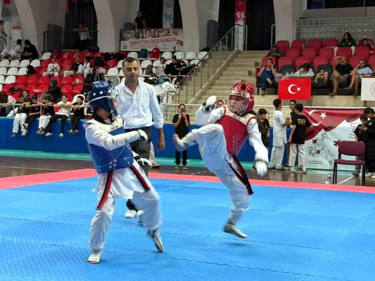 Minikler Taekwondo Seçmeleri Yapıldı