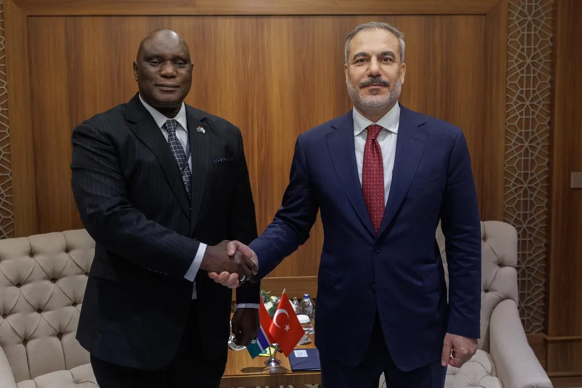 Fidan, Gambiya Dışişleri Bakanı ile Görüştü