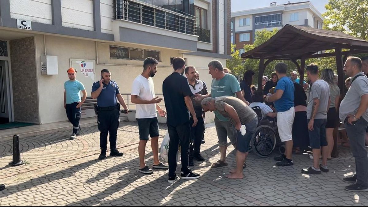 Tekirdağ\'da Kibrit Çöpü Maketi Yangın Çıkardı