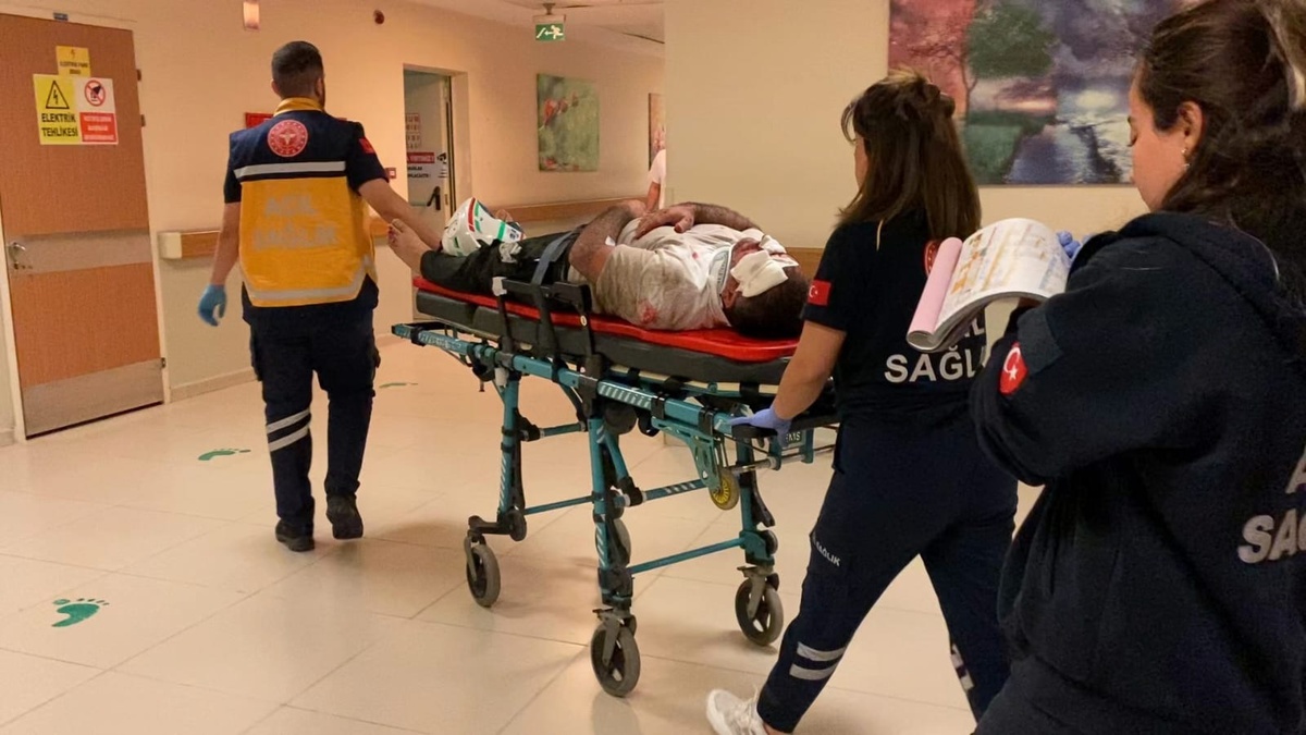 İnegöl\'de Kaza: 2 Yaralı, Aileler Arasında Kavga