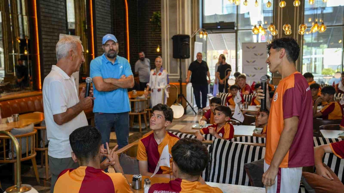 Polat Vakfı, Genç Sporcuları İstanbul\'da Ağırladı
