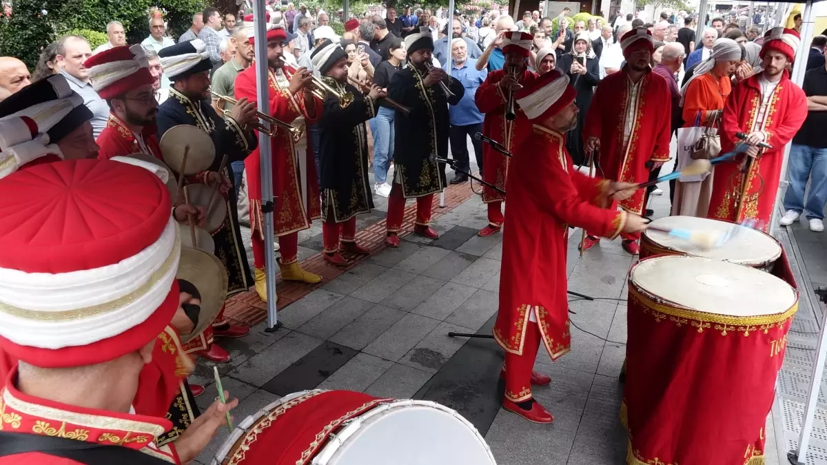 Trabzon\'a İstiklal Madalyası Tevdi Edildi
