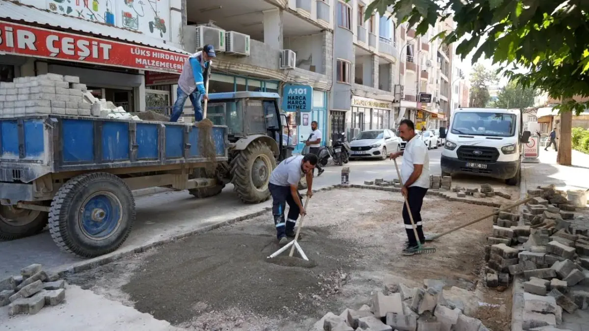 Adıyaman Belediyesi Yol Onarım Çalışmalarına Hız Verdi