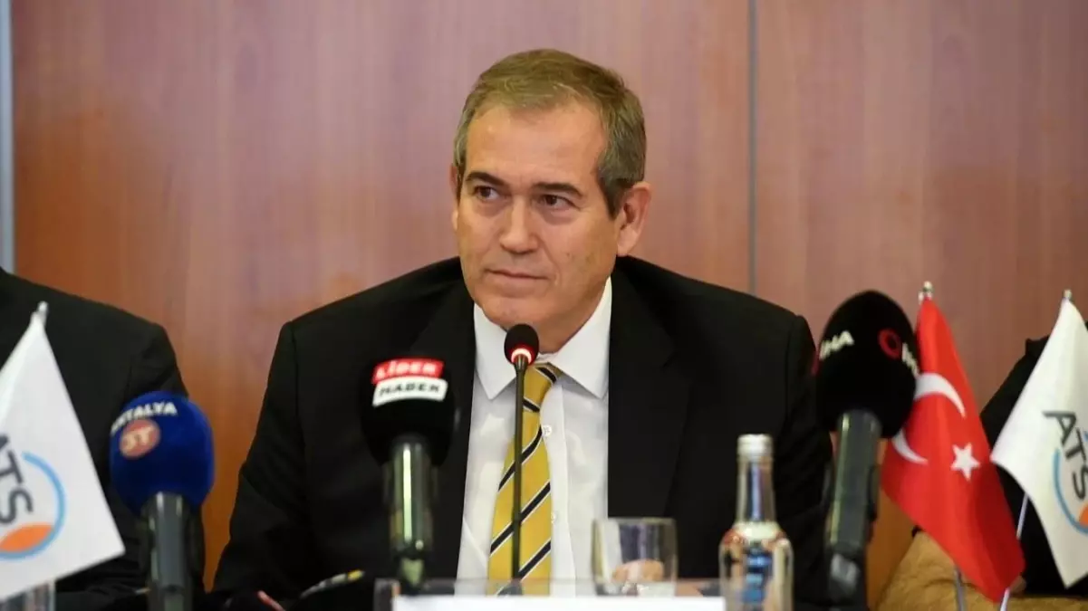 Antalya\'da Emlak Vergisi Artışı Eleştirildi