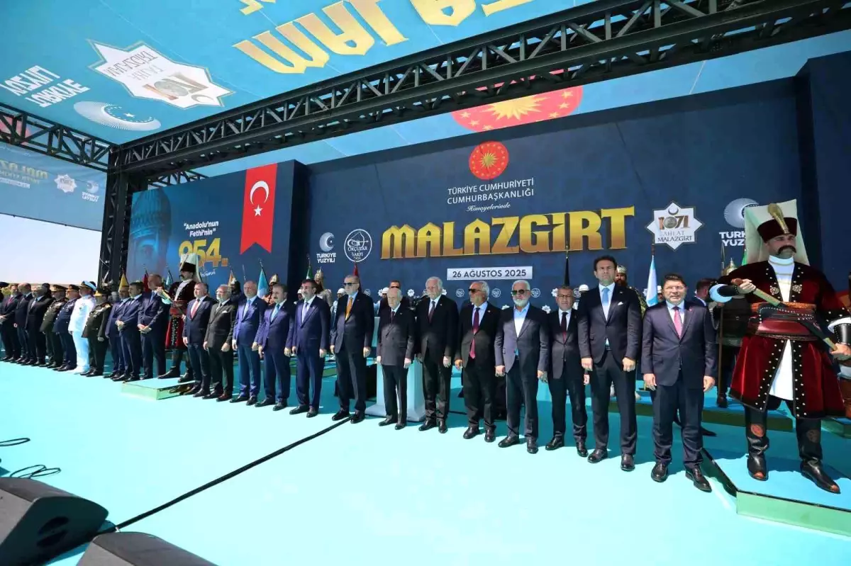 Cumhurbaşkanı Erdoğan: "Yönünü Ankara\'ya ve Şam\'a dönenler kazanacak"