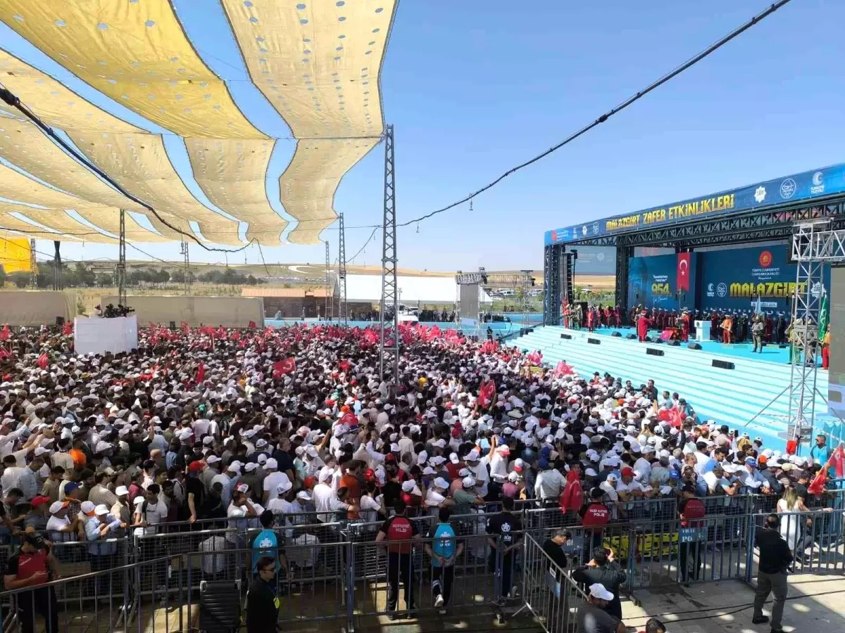 Malazgirt, Cumhurbaşkanı Erdoğan\'ı bekliyor