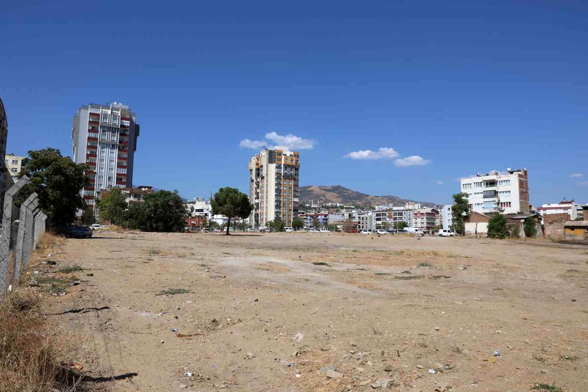 Aydın\'da 30 Yıldır Bekleyen Kooperatif Mağdurları Çaresiz