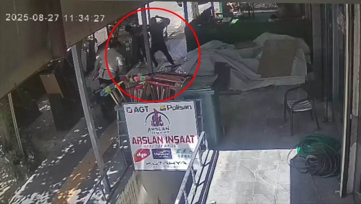 Sokak ortasında çocuğu kaçırmak istedi, esnaf son anda engel oldu