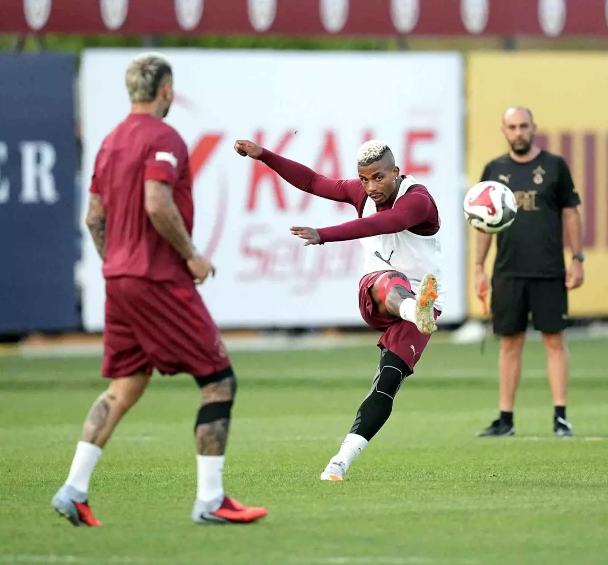 Galatasaray Rizespor Maçına Hazırlanıyor