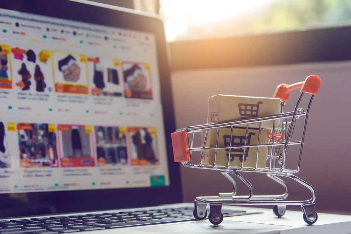 Popüler e-ticaret sitesi alarm veriyor! Ayakkabılarında kanserojen madde tespit edildi