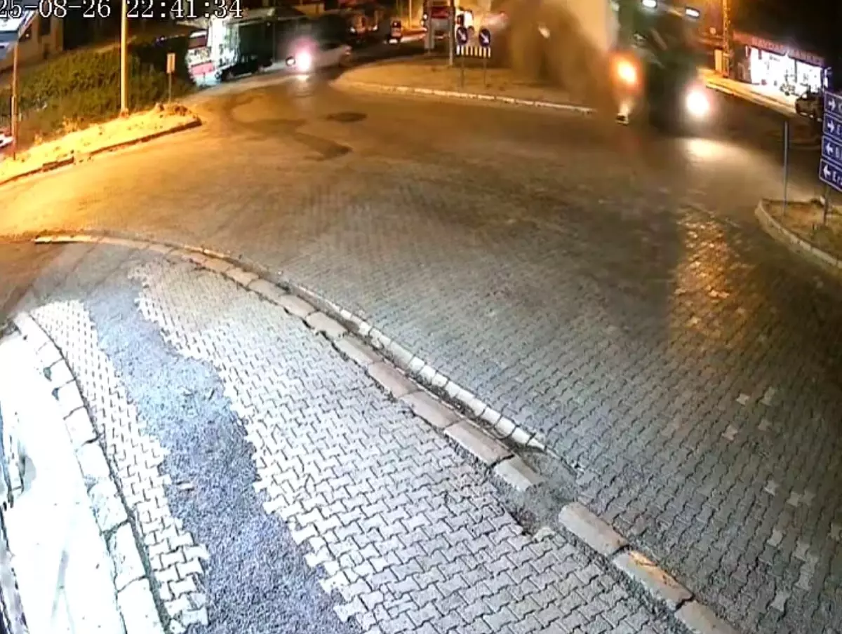 Elazığ\'da Freni Boşalan Tır Facianın Eşiğinden Döndü