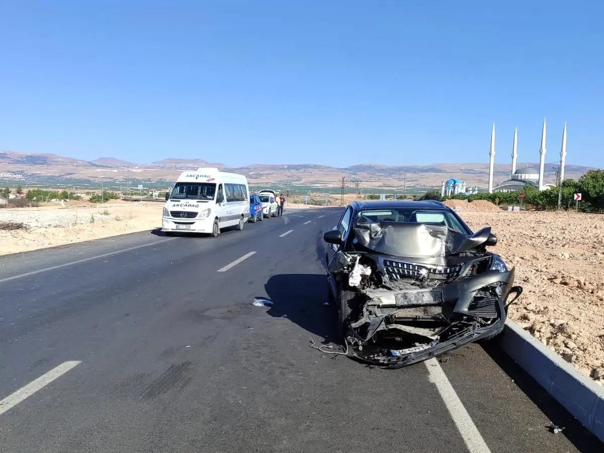 Malatya\'da Trafik Kazası: 9 Yaralı