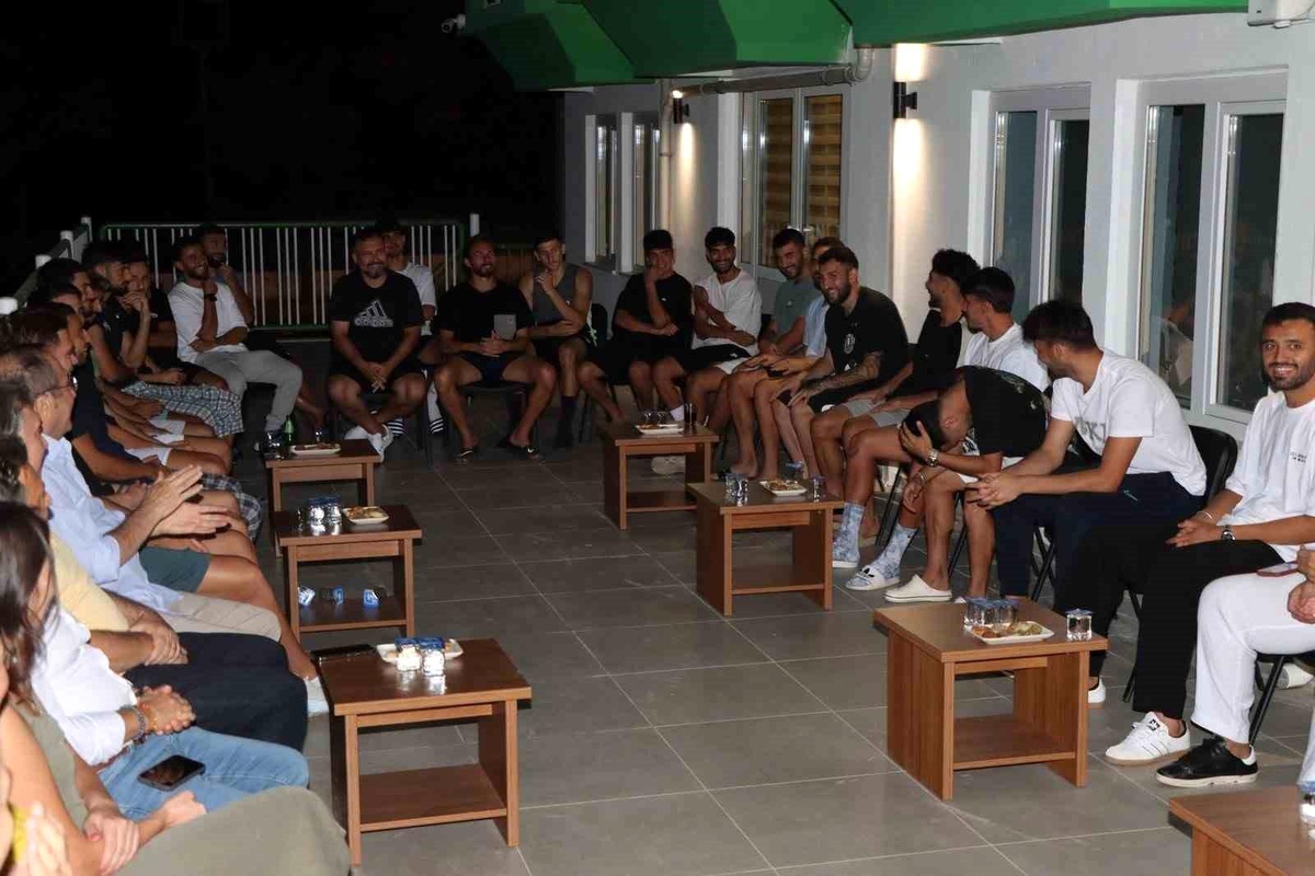 Muğlaspor\'da Yeni Sezon Öncesi Kucaklaşma