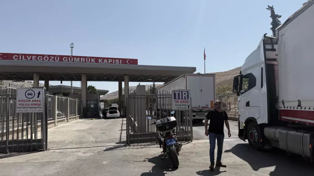 Türkiye-Suriye Kara Yolu Taşımacılığı Yeniden Başladı
