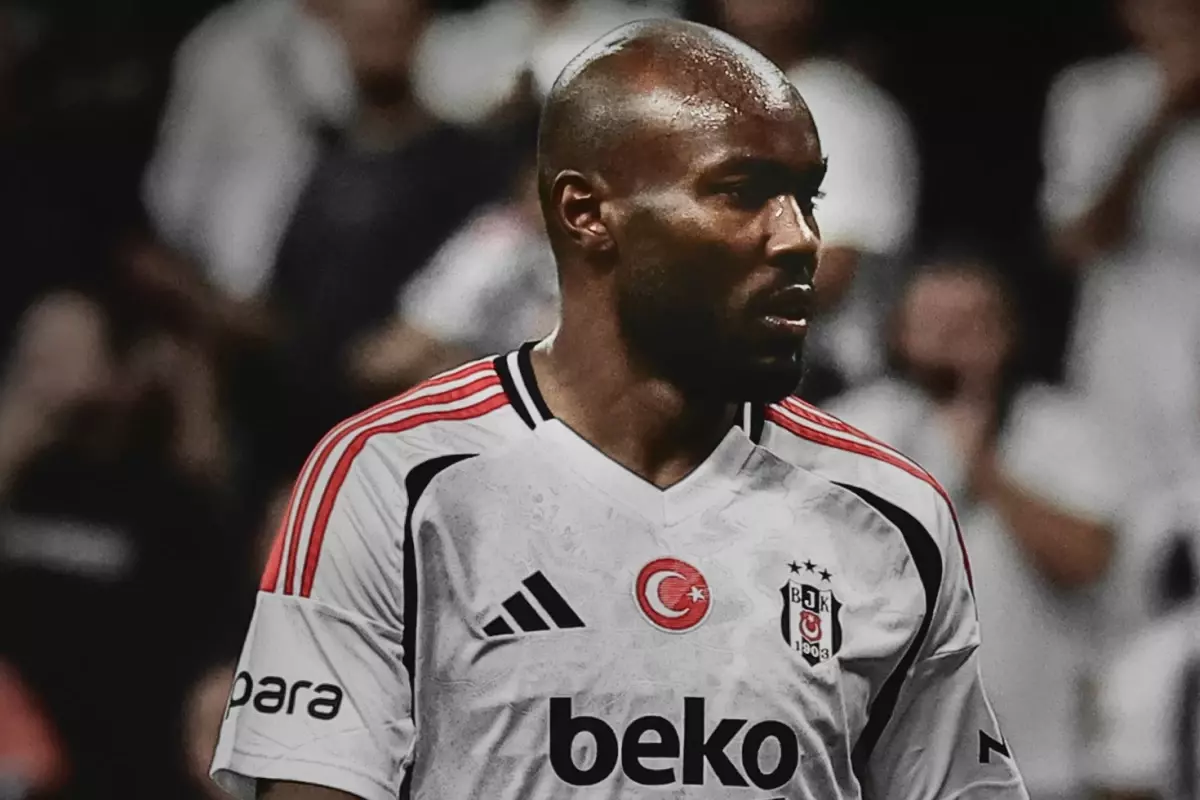 Beşiktaş\'ta Al Musrati ile yollar ayrıldı