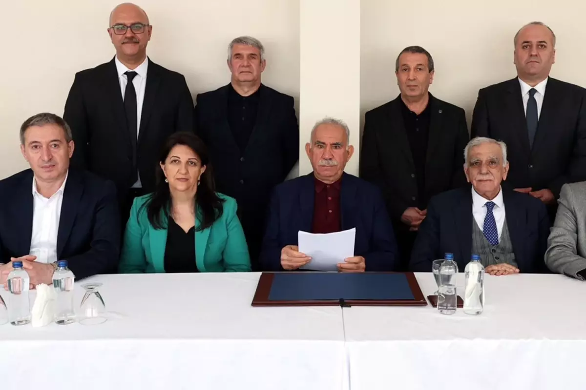 DEM Parti\'den İmralı açıklaması: Öcalan, üç kilit kavrama vurgu yaptı